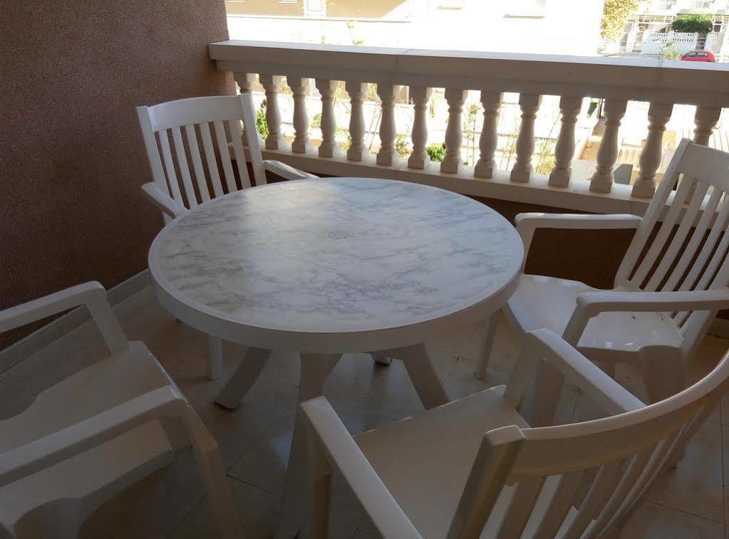 Apartamentos Arenales Del Sol III 外观 照片